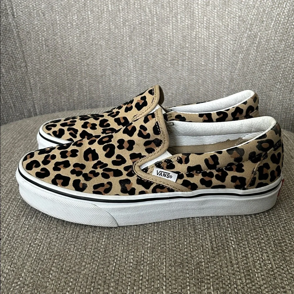 Vans Leopard Classic Slip-On Sneakers - Picture 2 of 8